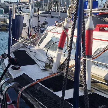 Úszó hotel Ma Belle Lana, Chantereyne Marina Cherbourg en Cotentin