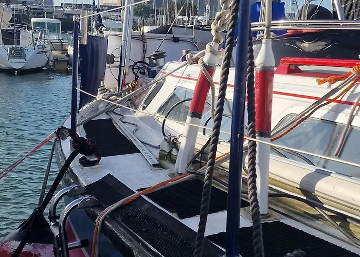 Hotel en barco Ma Belle Lana, Voilier Familial, Superbe Vue Sur Cherbourg-en-Cotentin