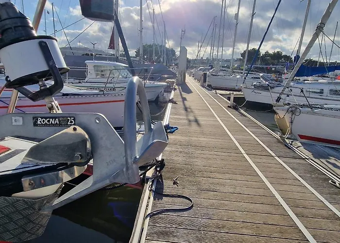 Hotel en barco Ma Belle Lana, Voilier Familial, Superbe Vue Sur *