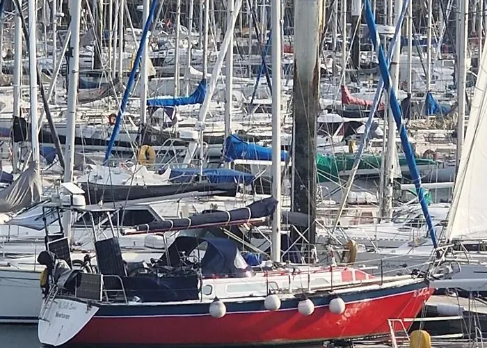 Bateau-hôtel Voilier Familial Cockpit Spacieux Et Salon Panoramique, Vue à 360 Netflix Parking *